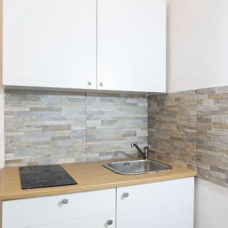 La Casa Sul Corso 3* نابولي